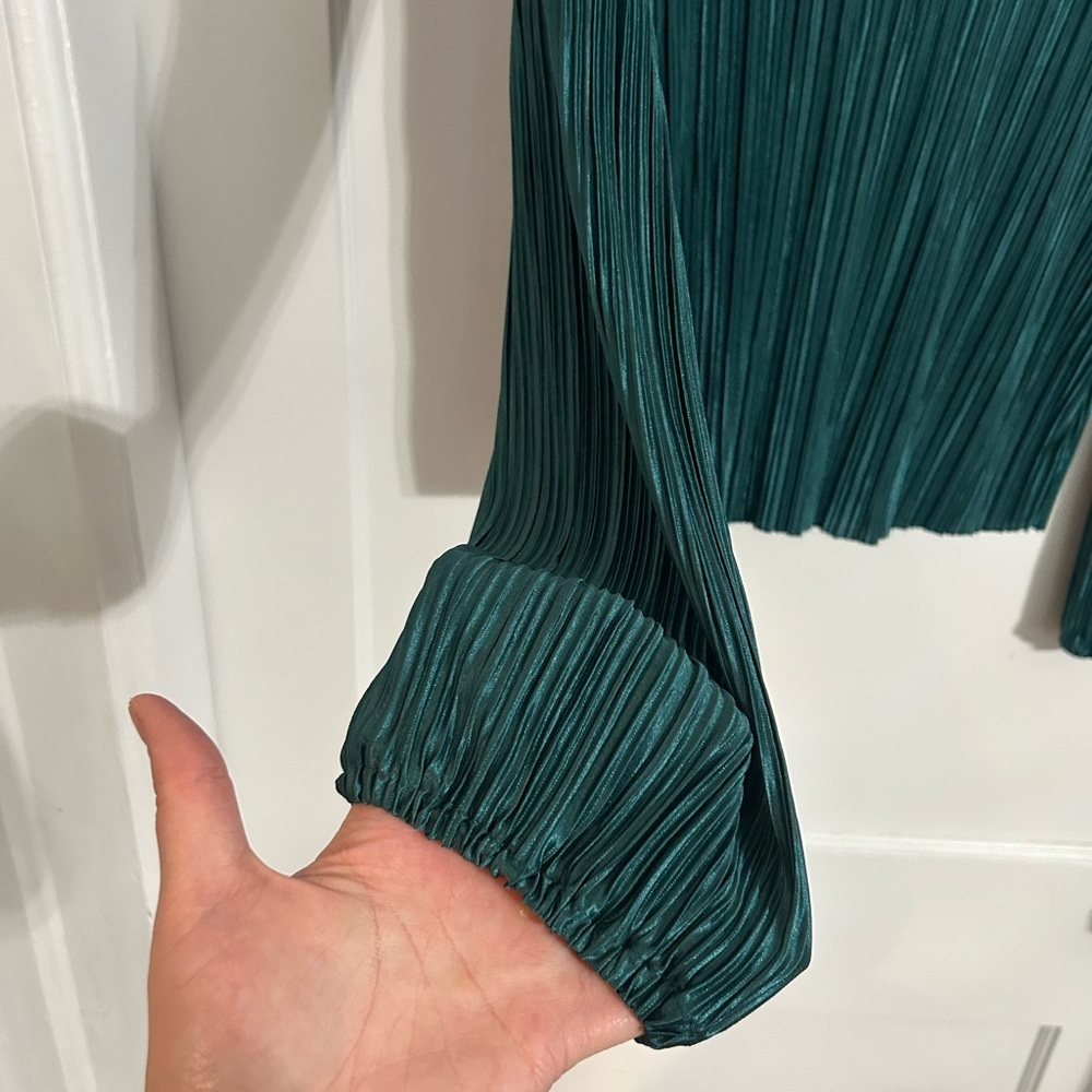 Rachel Zoe Emerald Pleated V-Neck Blouse - Picture 6 of 6